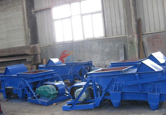 往復(fù)式給料機(jī)